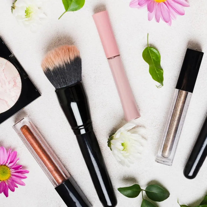 Spring Beauty Essentials: What You Need in Your Makeup Bag